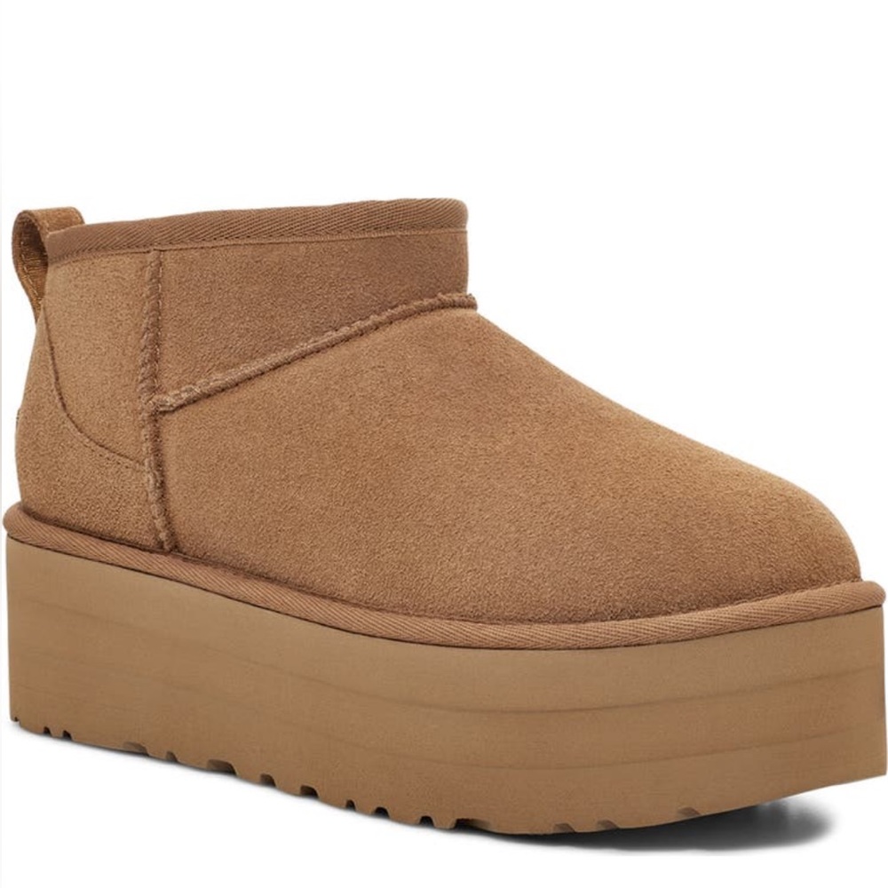 NWOB UGG Classic Ultra Mini Platform